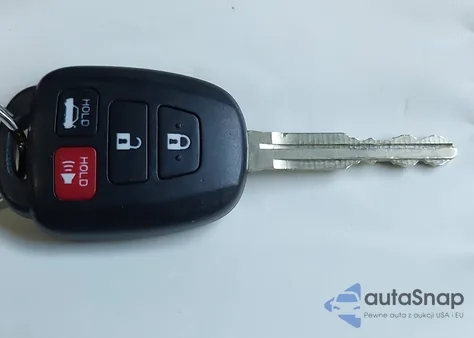 2015 Toyota Prius C Two из США, поврежденный, VIN JTDKDTB38F1096825